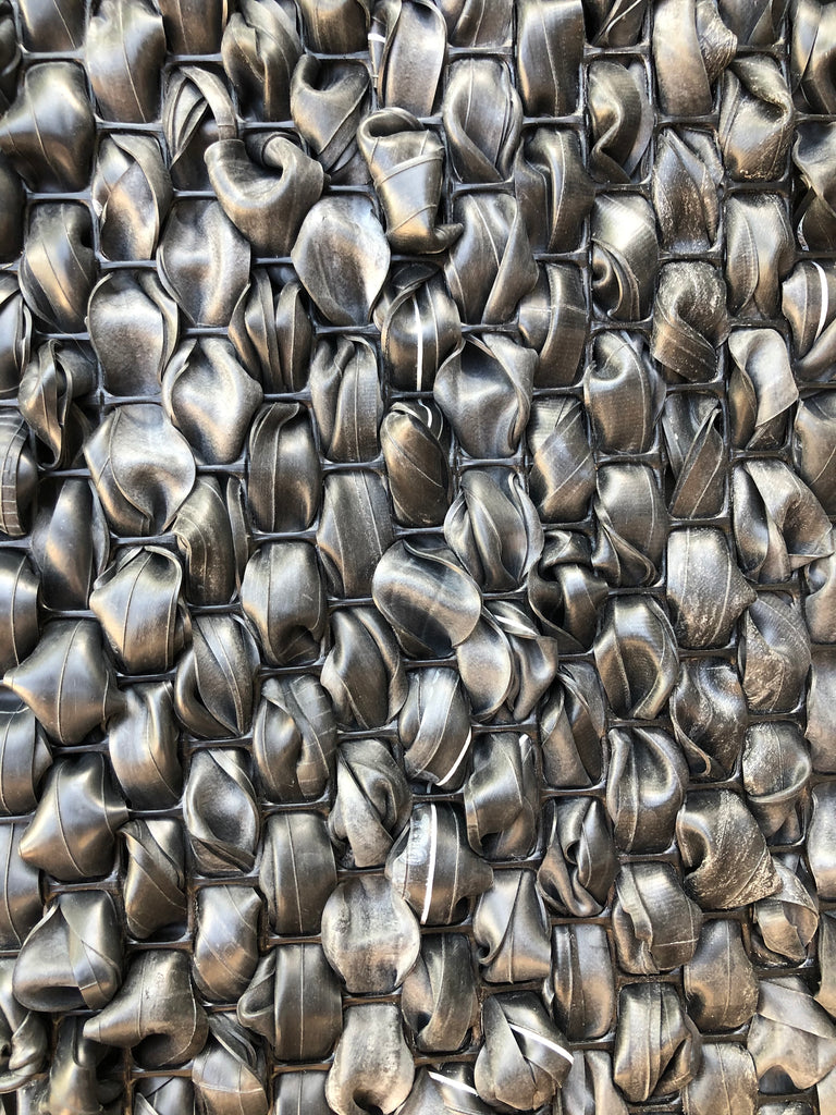 Indoor/Outdoor Inner Tube Mat - LINKS by Annette