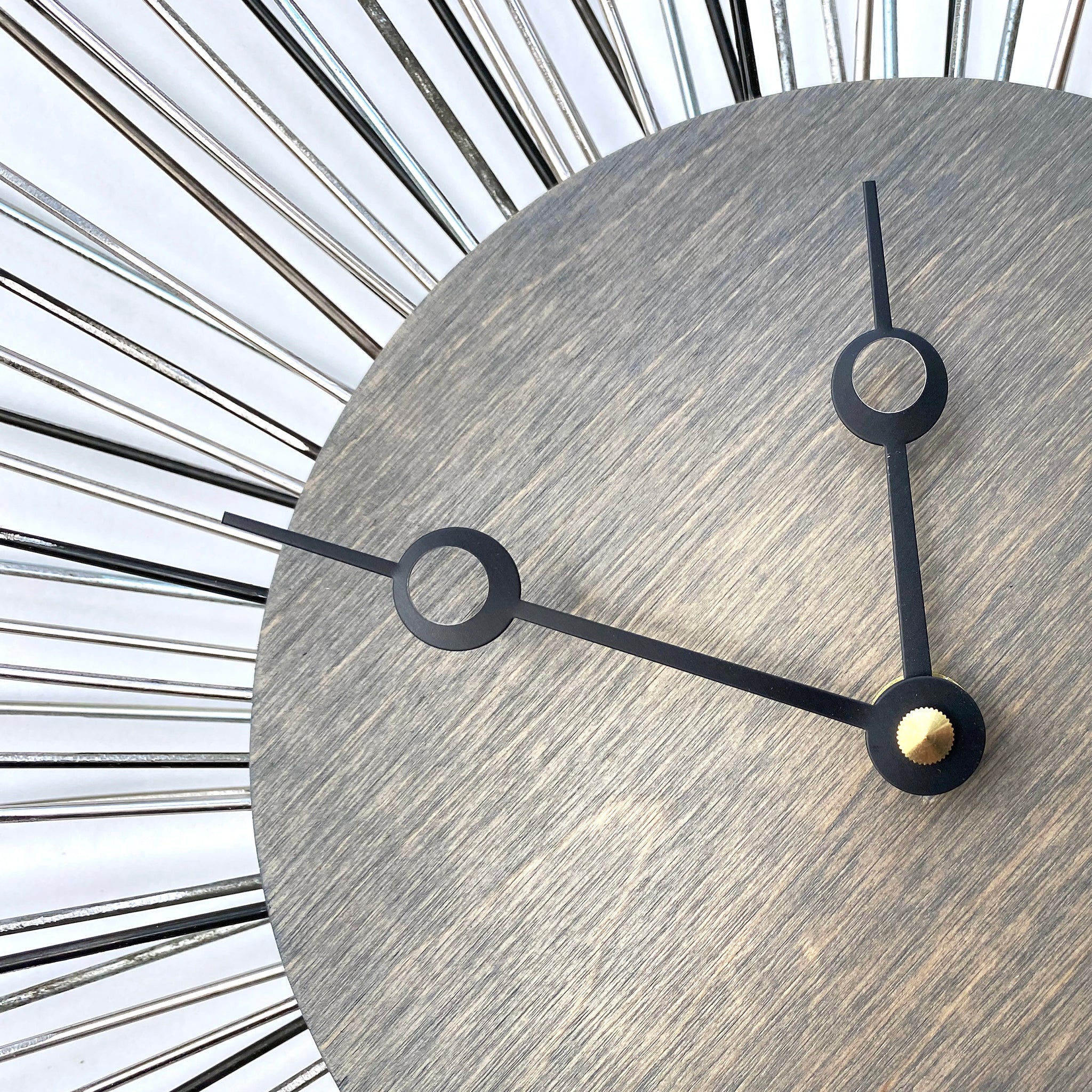 Sunburst Spoke Clock – LINKS by Annette